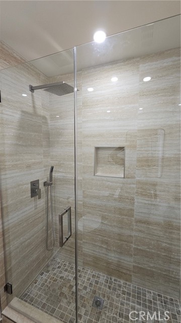 2001 N Verdugo Road, Glendale CA: https://media.crmls.org/medias/bcde3ae8-b261-4a90-9ae6-77ca268fffa4.jpg