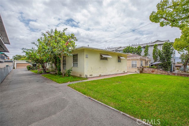 1022 Spazier Avenue photo 3
