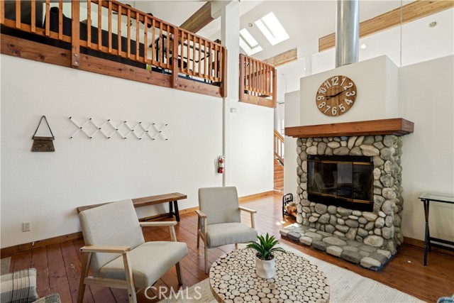 Detail Gallery Image 8 of 49 For 30191 Enchanted Way, Running Springs,  CA 92382 - 3 Beds | 3 Baths
