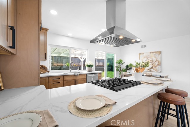 14612 Highcrest Circle, Irvine CA: https://media.crmls.org/medias/bcdf1307-871f-4aee-8ef4-9d36f0144780.jpg
