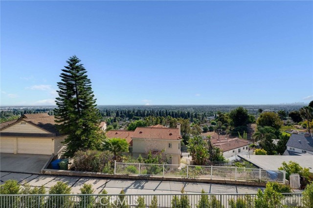11837 Rideout Way, Whittier CA: https://media.crmls.org/medias/bcdfc58e-de81-4524-8585-d2e01a58d2ef.jpg