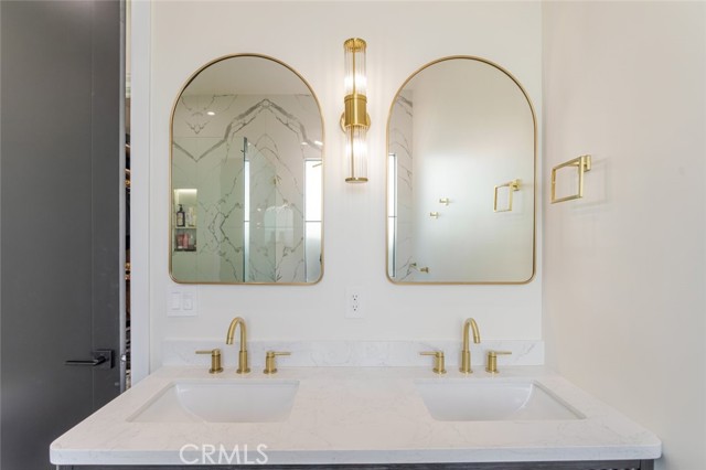 Detail Gallery Image 51 of 70 For 7714 Lasaine Ave, Northridge,  CA 91325 - 3 Beds | 4 Baths