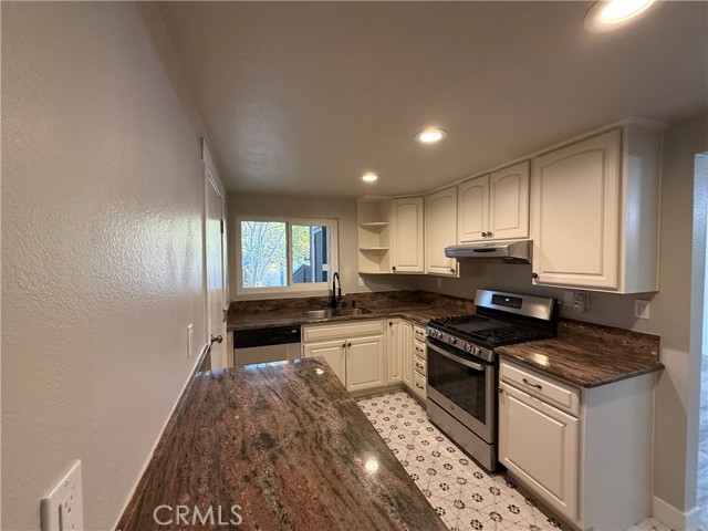 Detail Gallery Image 6 of 21 For 1827 N Solano Ave #33,  Ontario,  CA 91764 - 3 Beds | 2 Baths