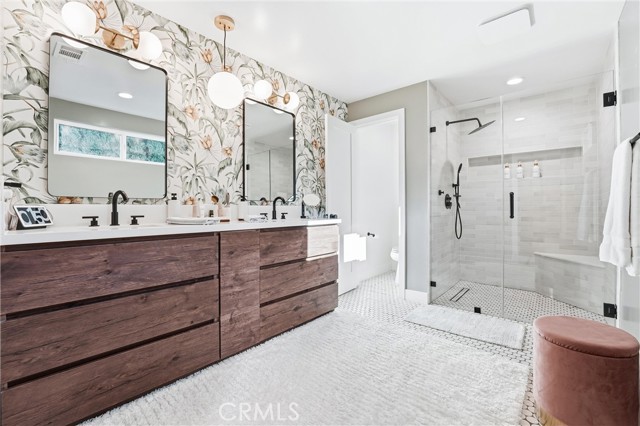 1124 E Maplewood Place, Orange CA: https://media.crmls.org/medias/bce03404-5086-427f-acc6-76a806963965.jpg