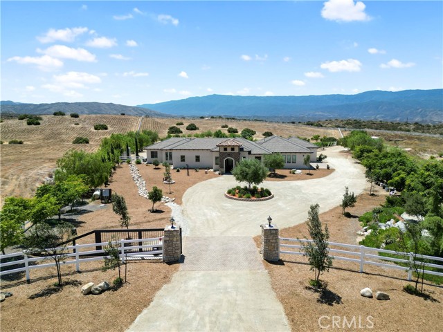 Detail Gallery Image 1 of 56 For 41900 Jojoba Hills Cir, Aguanga,  CA 92536 - 4 Beds | 4 Baths