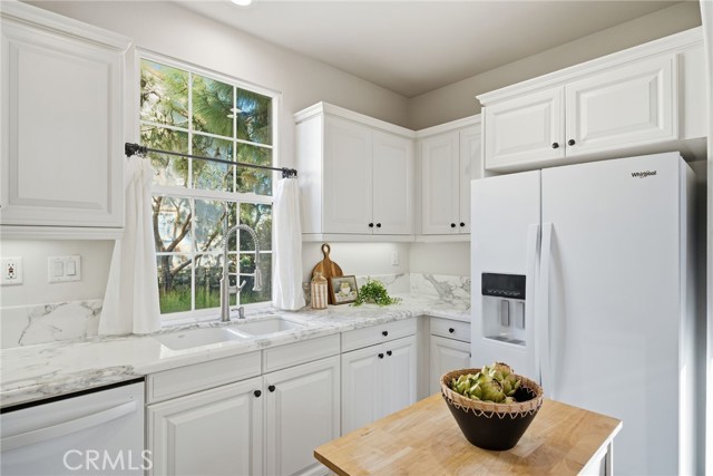 Detail Gallery Image 11 of 37 For 79 Canyoncrest, Irvine,  CA 92603 - 2 Beds | 2/1 Baths