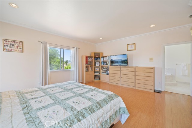 5939 N Vista Street, San Gabriel CA: https://media.crmls.org/medias/bce1939a-3b3d-4fe1-982e-7e2af518aa7d.jpg