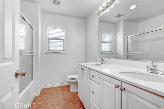 Detail Gallery Image 13 of 18 For 6907 Massy Harris, Corona,  CA 92880 - 4 Beds | 2/1 Baths