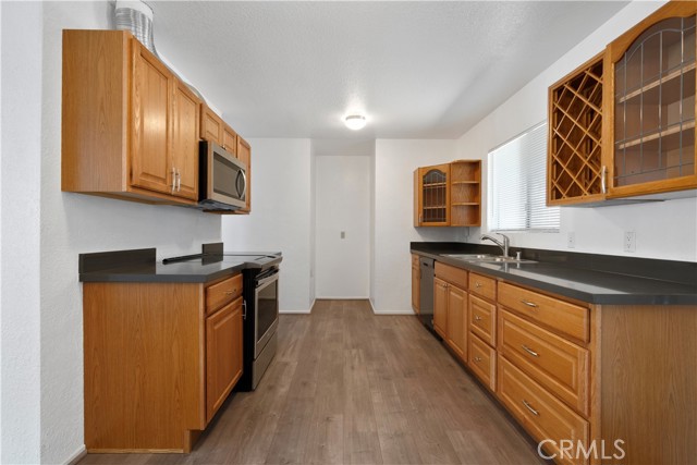 Detail Gallery Image 10 of 27 For 1911 N Summit, Pasadena,  CA 91103 - 3 Beds | 2 Baths