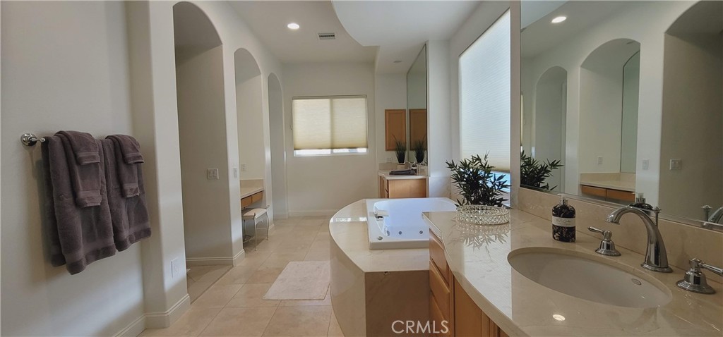 MLS #OC24249931 img 15