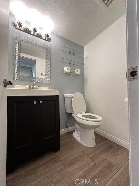 12621 Moordale Circle, Stanton CA: https://media.crmls.org/medias/bce4c771-bfe7-41c0-a1bc-5a1521ff5102.jpg