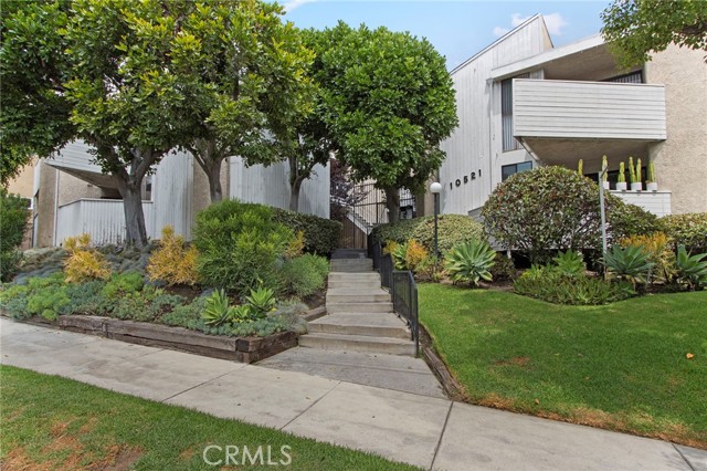 Detail Gallery Image 30 of 31 For 10521 National Bld #101,  Los Angeles,  CA 90034 - 2 Beds | 2 Baths