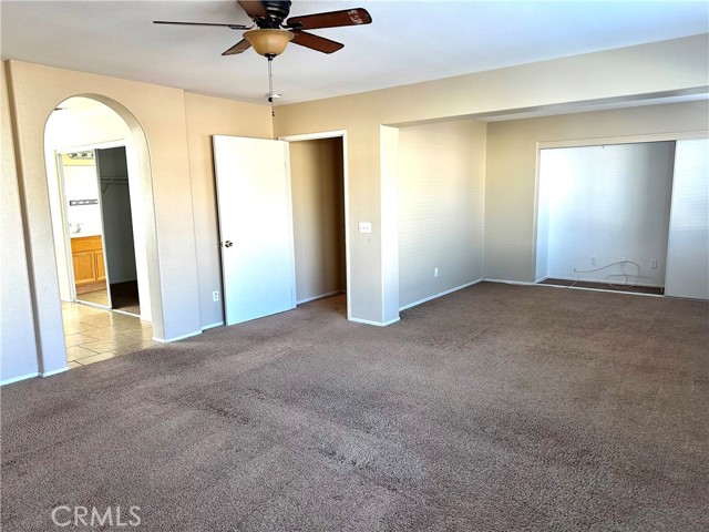 Detail Gallery Image 15 of 20 For 13168 Dixon, Victorville,  CA 92392 - 5 Beds | 3 Baths