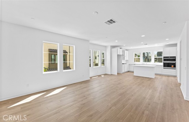 4 Bed Home for Sale in Burbank, California