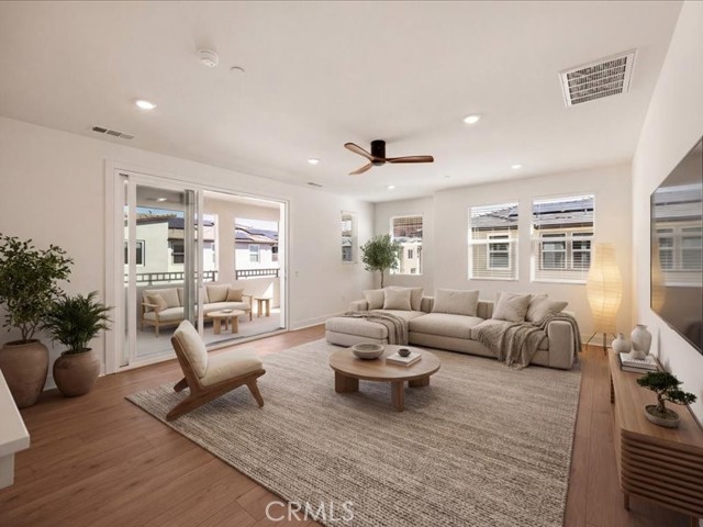 Detail Gallery Image 41 of 58 For 1720 Park St #10,  Anaheim,  CA 92805 - 4 Beds | 3/1 Baths