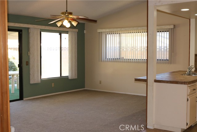 Detail Gallery Image 9 of 35 For 2186 Redwood Dr, Hemet,  CA 92545 - 3 Beds | 2 Baths