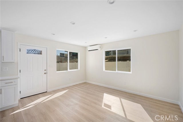 Detail Gallery Image 5 of 17 For 631 W California Ave a,  Glendale,  CA 91203 - 2 Beds | 2 Baths