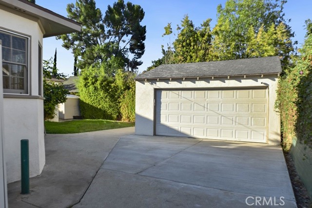 Detail Gallery Image 25 of 26 For 23017 Sylvan St, Woodland Hills,  CA 91367 - 3 Beds | 2/1 Baths