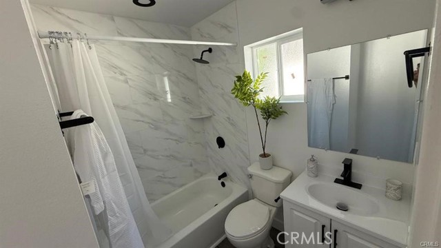 Detail Gallery Image 9 of 10 For 9412 Wilmington Ave, Los Angeles,  CA 90002 - – Beds | – Baths