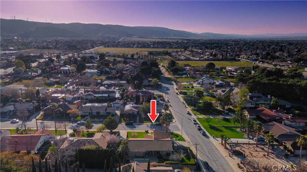 https://media.crmls.org/medias/bce9ad74-375c-48ff-bdac-bc594211af4b.jpg?preset=X-Large