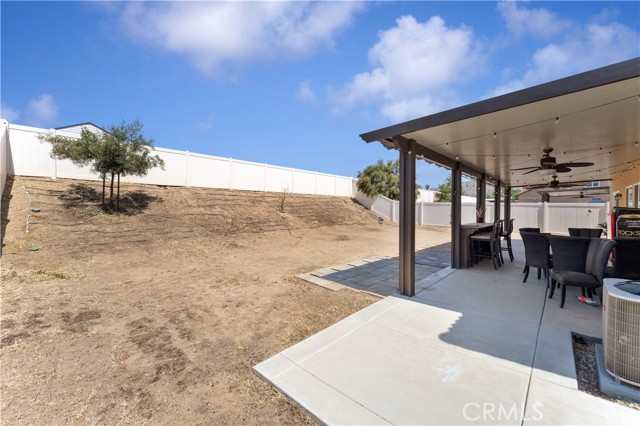 26833 Calico Court, Winchester CA: https://media.crmls.org/medias/bcea375a-5a34-43c5-91fc-c929962e140a.jpg