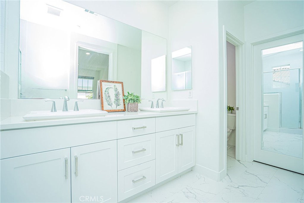 https://media.crmls.org/medias/bcea9770-c635-4fab-99af-93c0592302b4.jpg?preset=X-Large
