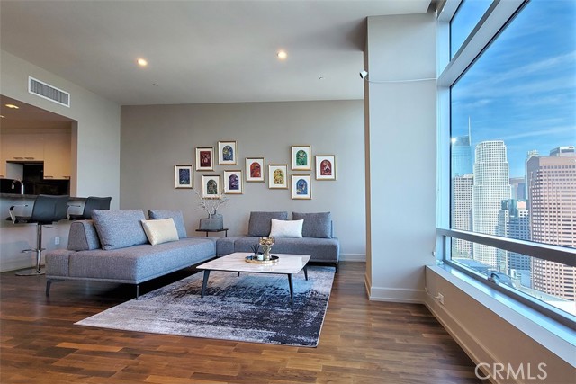 Detail Gallery Image 3 of 49 For 900 W Olympic Bld 30g,  Los Angeles,  CA 90015 - 1 Beds | 2 Baths