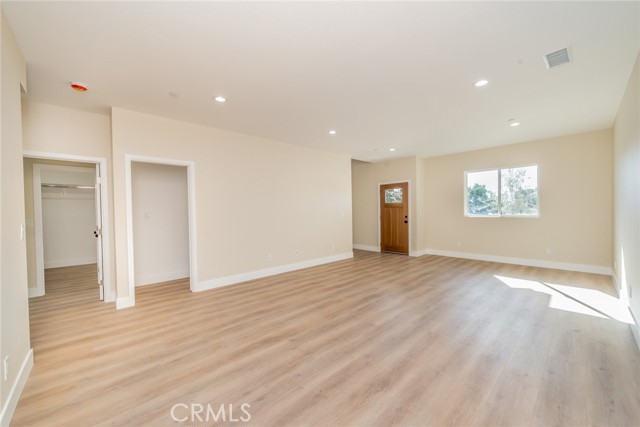 Detail Gallery Image 7 of 30 For 11186 Vernon Ave #B,  Chino,  CA 91710 - 3 Beds | 2 Baths