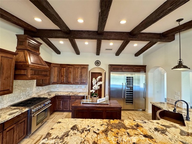 1415 Via Vallarta, Riverside CA: https://media.crmls.org/medias/bcecb8c3-9305-4aa4-b047-b05fe4c97dc6.jpg