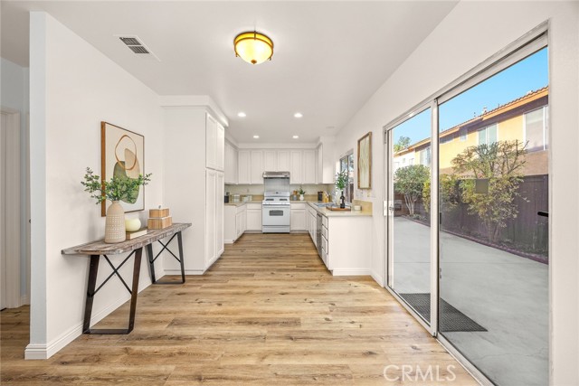 Detail Gallery Image 13 of 33 For 13283 Stone Canyon Rd, Chino Hills,  CA 91709 - 4 Beds | 2/1 Baths