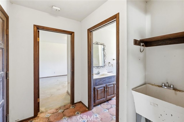 Detail Gallery Image 16 of 45 For 11560 Darling Rd, Agua Dulce,  CA 91390 - 4 Beds | 3 Baths