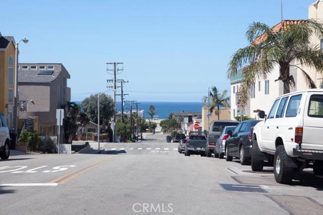 Short walk to beach, Pier ave, restaurants and shopping