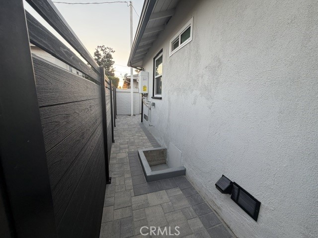 1454 East Wilson photo 21