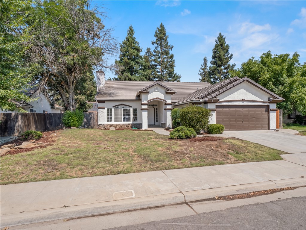 2290 Carter Avenue, Fresno, California 93730, 4 Bedrooms Bedrooms, ,2 BathroomsBathrooms,Single Family Residence,For Sale,Carter,FR25044795