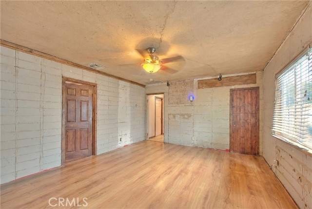 Detail Gallery Image 6 of 22 For 7024 Eton, Canoga Park,  CA 91303 - 2 Beds | 1 Baths