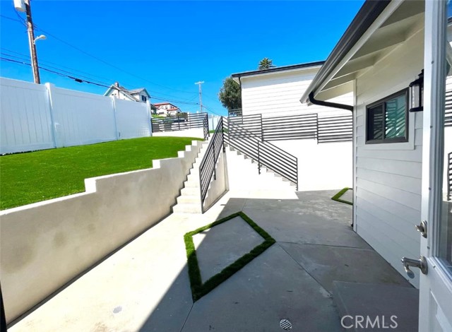 624 W 38th Street, San Pedro CA: https://media.crmls.org/medias/bcee80d9-886e-4913-b979-1670e99aa230.jpg