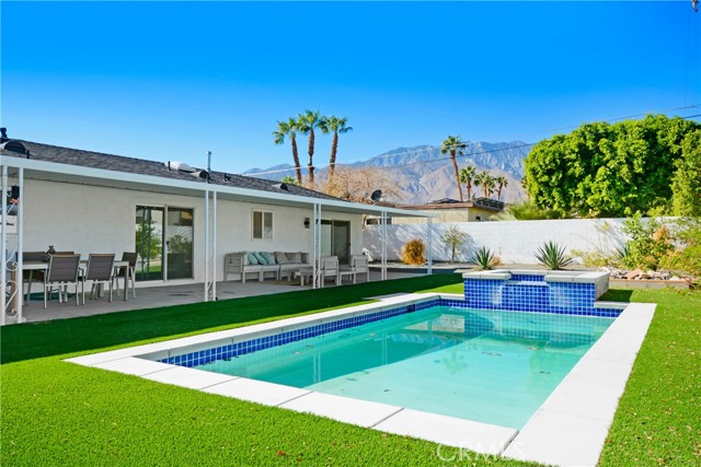 Detail Gallery Image 12 of 42 For 2802 E Venetia Rd, Palm Springs,  CA 92262 - 3 Beds | 2 Baths