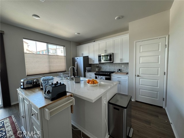 40247 Birchfield Drive, Temecula CA: https://media.crmls.org/medias/bcef1ee5-7a4a-45cb-9914-258b06d94e7d.jpg