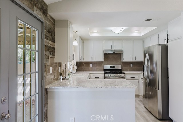 Detail Gallery Image 22 of 61 For 20055 Avenue of the Oaks #220,  Newhall,  CA 91321 - 3 Beds | 2 Baths