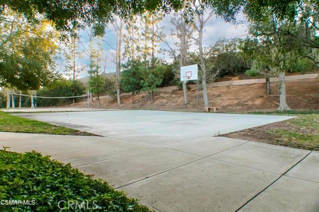 5805 Oak Bend Lane, Oak Park CA: https://media.crmls.org/medias/bcef8737-ce36-447b-a11c-bdddeeaac0ee.jpg