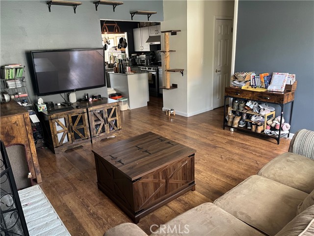 Detail Gallery Image 5 of 6 For 14634 Stanford St., Moorpark,  CA 93021 - 3 Beds | 1/1 Baths