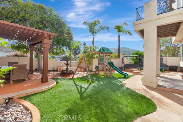 Detail Gallery Image 3 of 33 For 18003 Chieftain Ct, Rancho Bernardo (San Diego),  CA 92127 - 3 Beds | 2/1 Baths