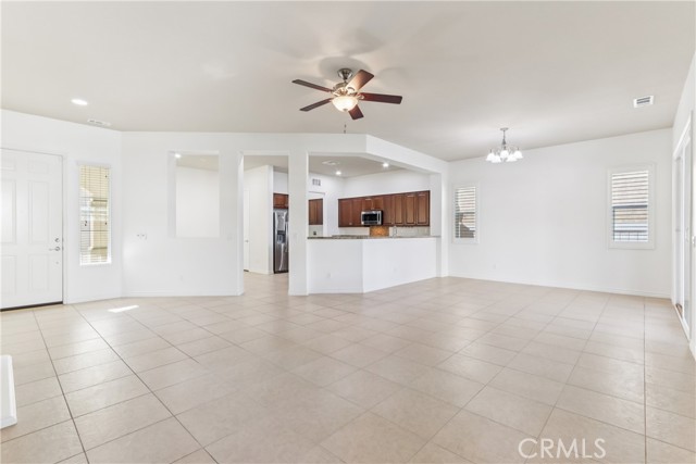 Detail Gallery Image 13 of 57 For 5036 Paseo Callado, Hemet,  CA 92545 - 3 Beds | 3 Baths