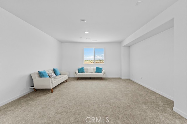 Image 17 of 44 For 36780 Arietta Way