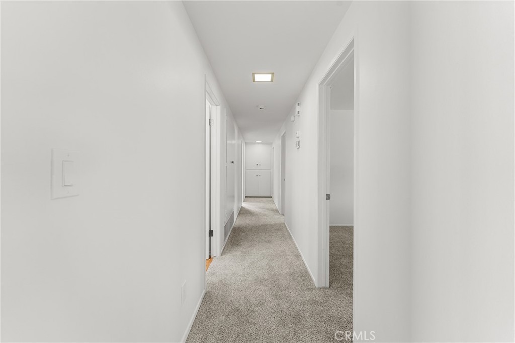 https://media.crmls.org/medias/bcf26293-15ee-4531-9754-9901e137fc67.jpg?preset=X-Large