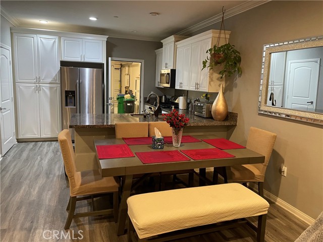 186 Rose Arch, Irvine CA: https://media.crmls.org/medias/bcf27991-d9f6-462a-9db5-711052a7995c.jpg