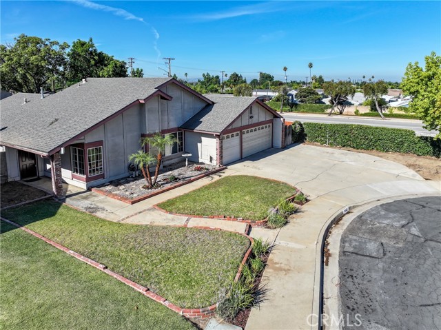 1042 Bassett Court, San Dimas CA: https://media.crmls.org/medias/bcf2f0f8-7b6e-4de2-956a-120e9a55707d.jpg