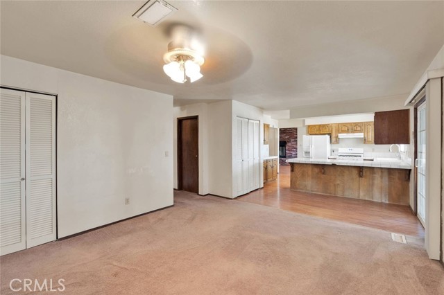 27580 Linda Vista Road, Barstow CA: https://media.crmls.org/medias/bcf3cc5f-f05a-4cac-bd8f-1b4498c2dff7.jpg