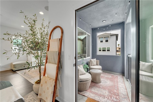 516 Caleigh Lane, Costa Mesa CA: https://media.crmls.org/medias/bcf3e3cd-c304-4b07-8a9d-39a3ba68f97e.jpg
