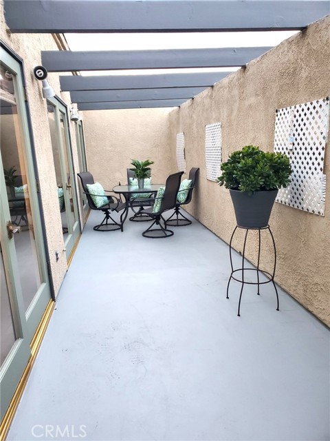 Detail Gallery Image 39 of 41 For 117 S Prospect Ave #a, Redondo Beach,  CA 90277 - 4 Beds | 2/1 Baths